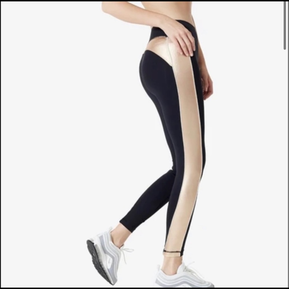 Vimmia black and gold legging